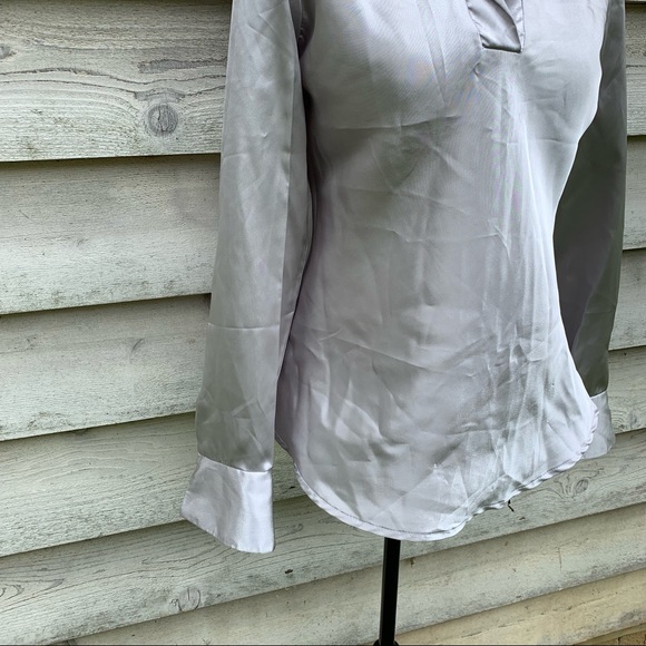 Vintage 90s Silver Gray Satin Collared V-Neck Long Sleeve Fitted Popover Blouse - Picture 9 of 16